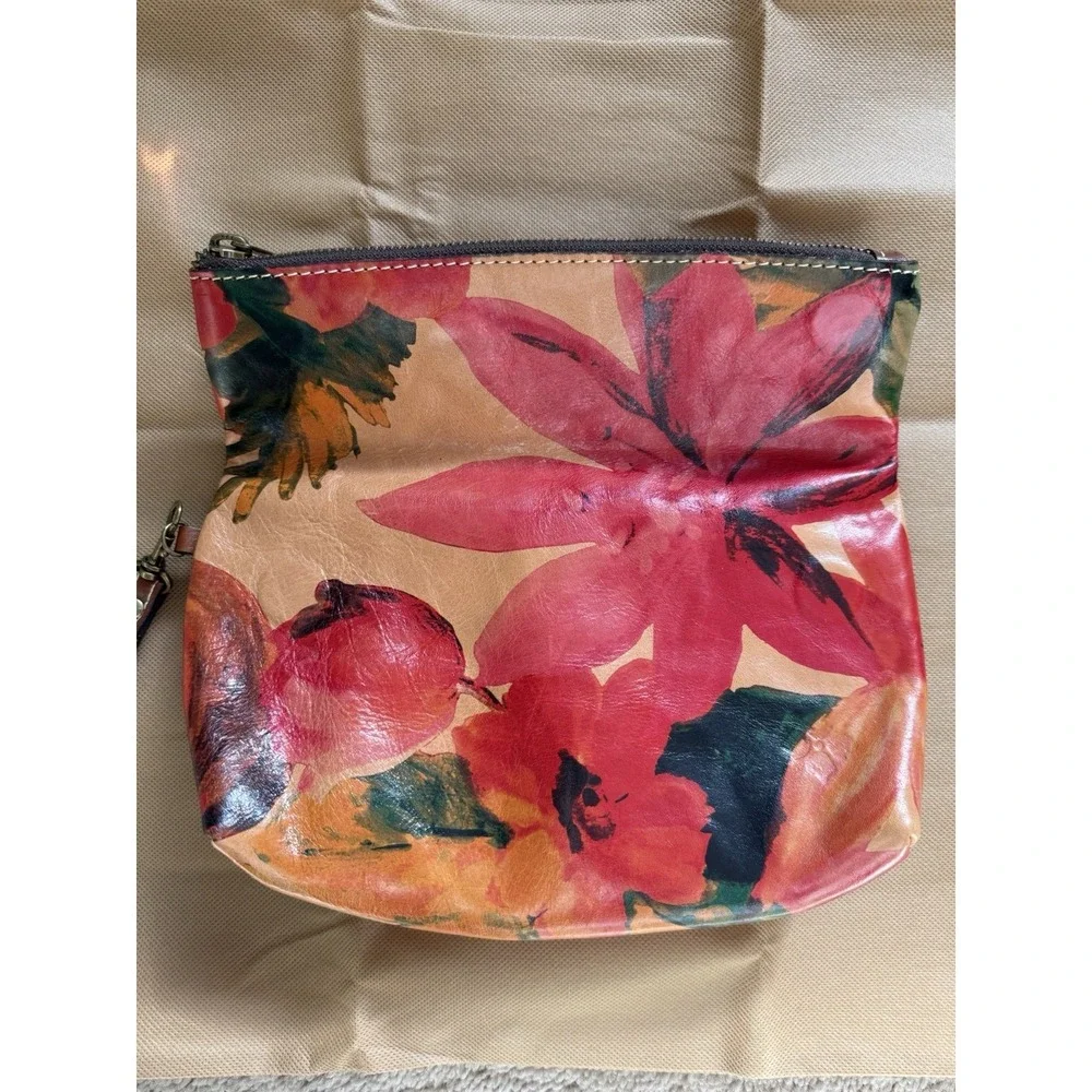 Patricia Nash‎ Valerie Fold Over Clutch Wristlet In Floral Leather